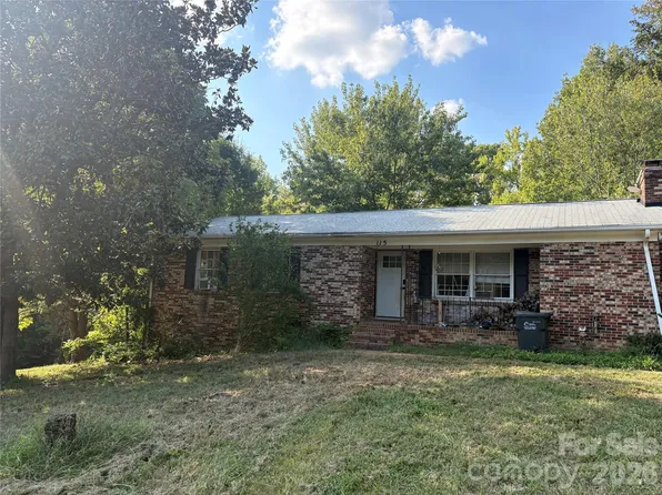 115 Wandering Ln, Bessemer City, NC 28016