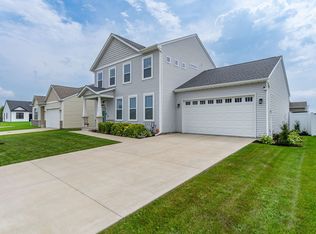 610 17th Ave, Silvis, IL 61282