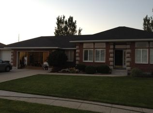 2322 W Sand Pointe Ln, South Jordan, UT 84095