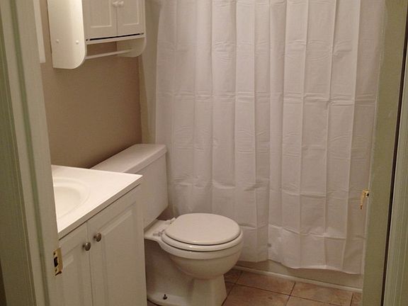 3rd image of 4832 Trailside Ct