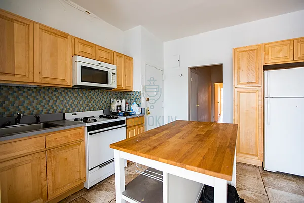 Rented by null | media 15