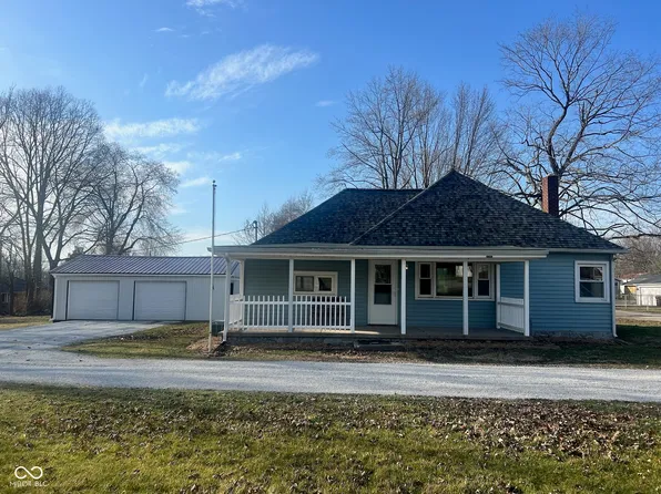 11037 N Burton Pl, Clinton, IN 47842