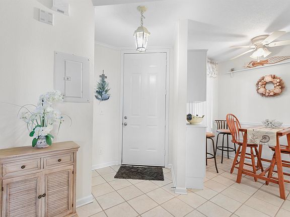 5th image of 1012 Royal Troon Ln