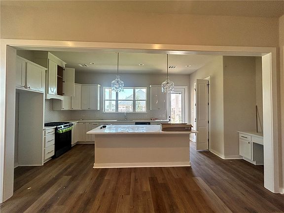 5th image of 2313 Agarita Ct