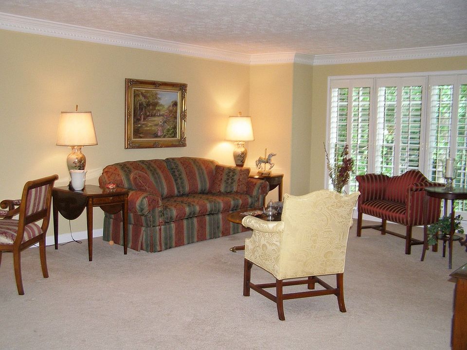 Oversized Living Room