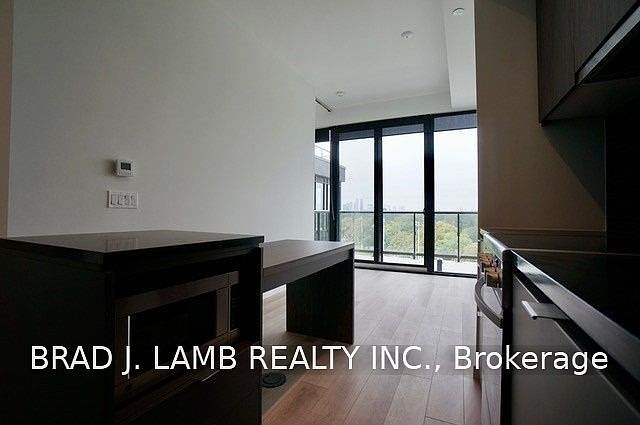 1st image of 7 Smith Cres #802