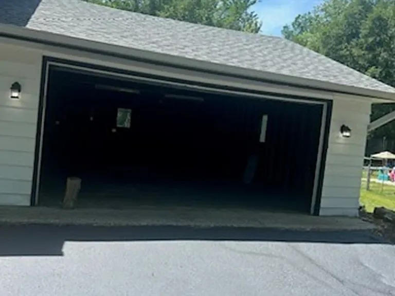 15647 W Birchwood Ln — Photo 39