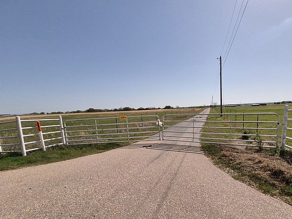 2nd image of 820764 S 3445th Rd