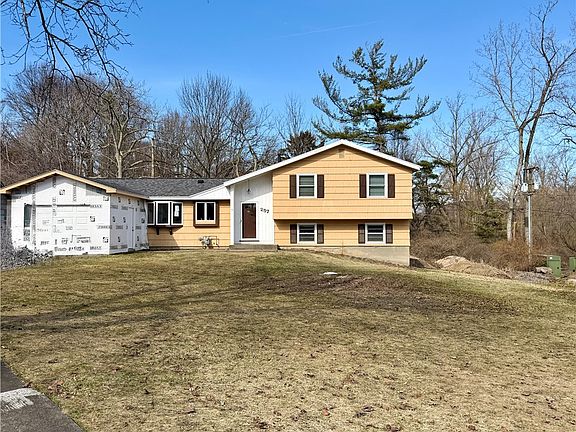 2nd image of 257 Cranbrooke Dr