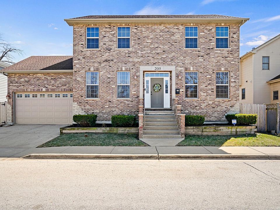1st image of 205 Fred Paul Ct