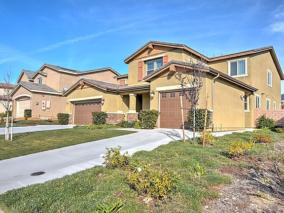 2nd image of 4075 Grand Fir Ln