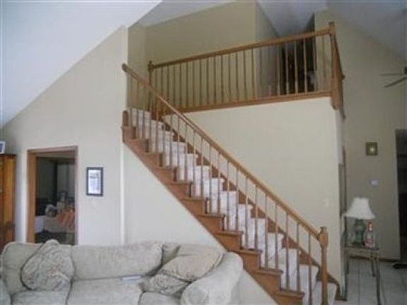 5th image of 26 Cheyenne Dr