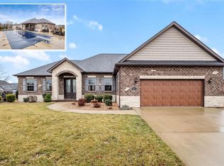 409 Torchlight Ln, Lebanon, IL 62254