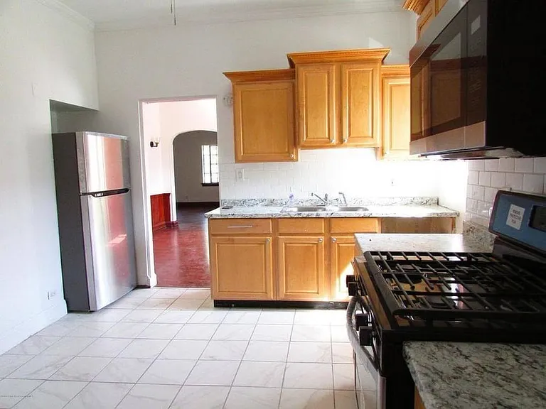 801 Quincy Ave #2 — Photo 6
