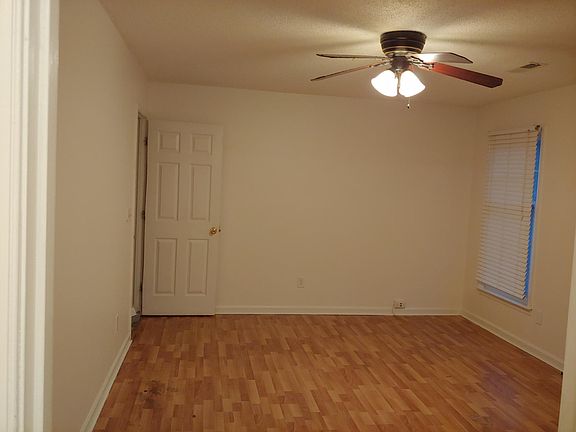 2nd image of 3306 Argyle Ln