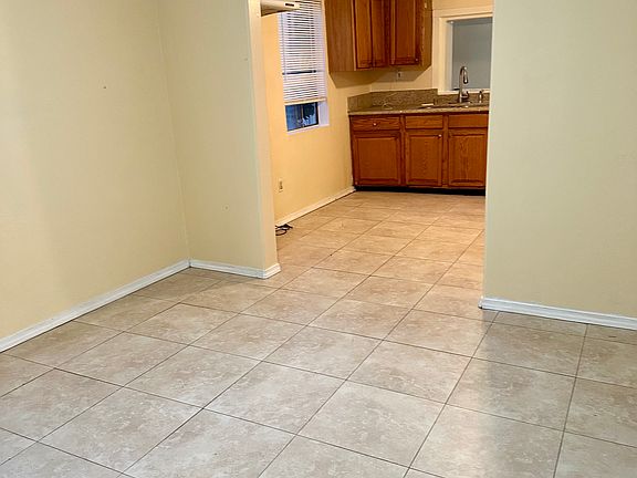 5th image of 4009 Velma Ave