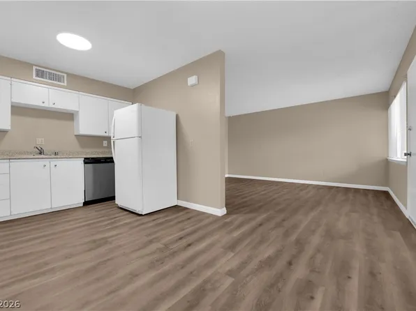 350 E Desert Inn Rd Unit E201, Las Vegas, NV 89109