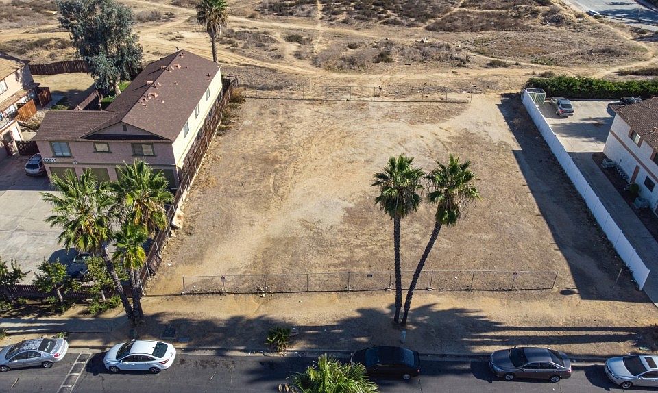 1st image of 0 Calle Del Lago