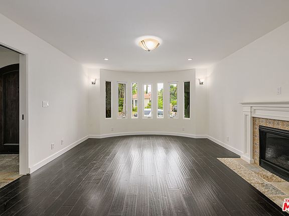4th image of 2627 Castle Heights Pl
