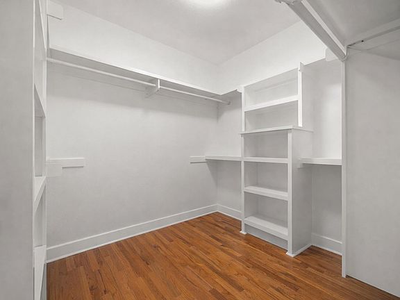 4th image of 945 Polk Rd #72