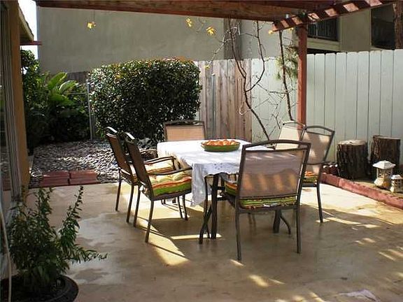 2nd image of 832 Latisha Pl