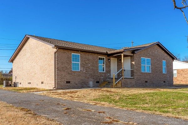 1st image of 1194 Meadowview Dr #1194