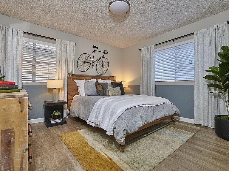 Village Creek Apartments — Photo 7