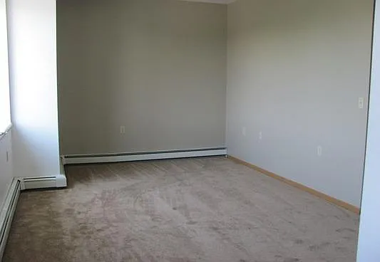 300 W Vermont Ave — Photo 6