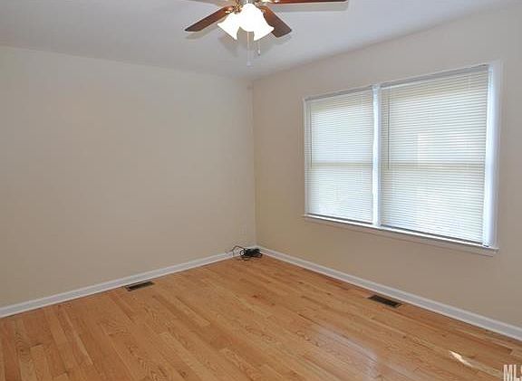 4th image of 1576 Corral Dr