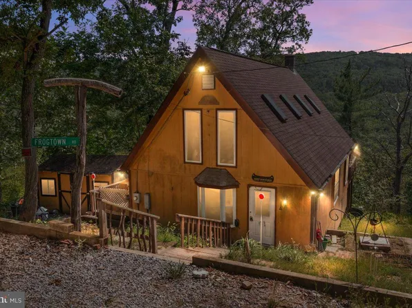 444 Nugget Dr, Capon Bridge, WV 26711