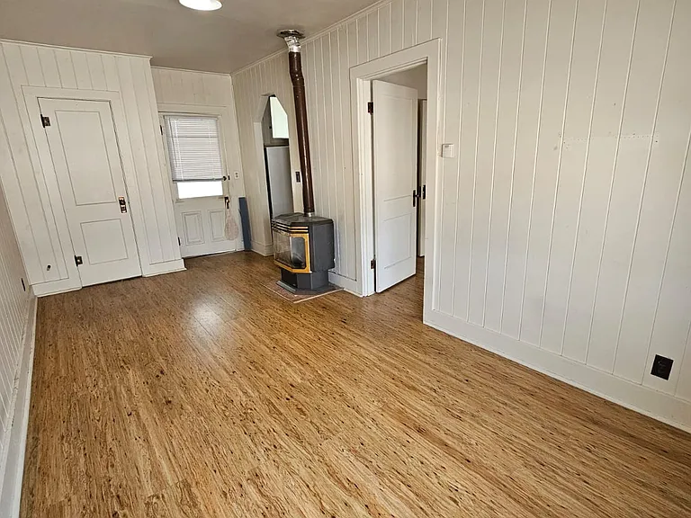 822 Main St — Photo 3