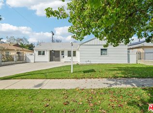 8061 Hesperia Ave, Reseda, CA 91335