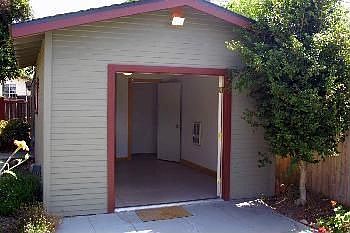 5th image of 3145 Bancroft St