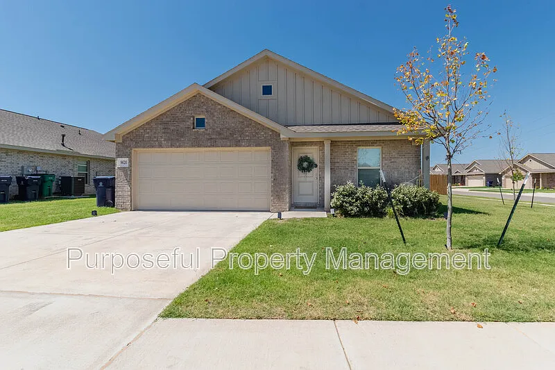 3 bed, 2.0 bath, 1522 sqft, $1,700 — Photo 4