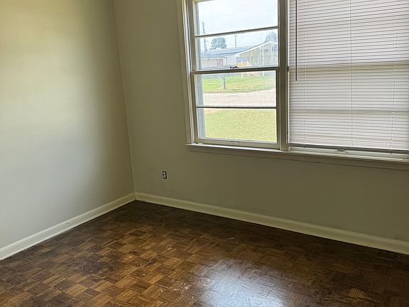 5th image of 3313 Timms St
