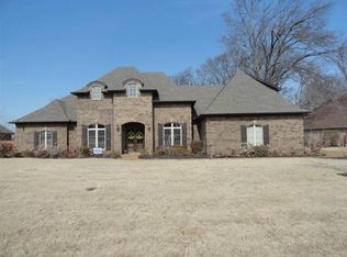 57 Nottingham Dr, Jackson, TN 38305