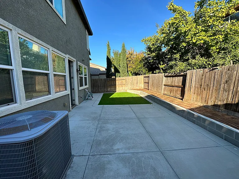 1858 Sierra Rd — Photo 17