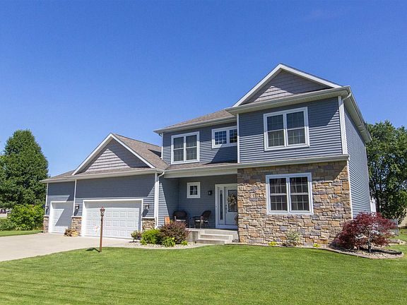 2nd image of 3830 Rockmount Ln
