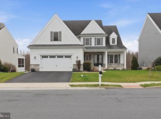 674 Integrity Dr, Lititz, PA 17543