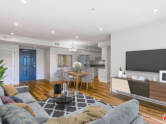 5th image of 4520 Rosemont Ave #203