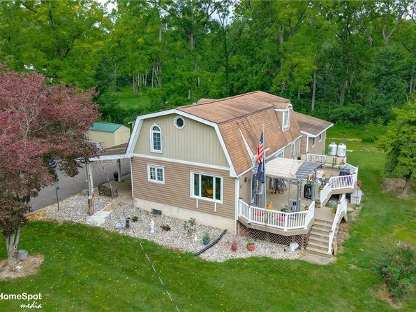 525 Rocky Valley Rd, Quakertown, PA 18951