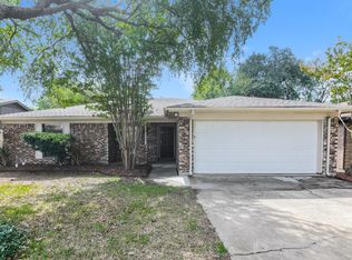 3621 Willowbrook Dr, Fort Worth, TX 76133