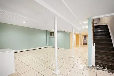 Rented by (Legacy) Elegran