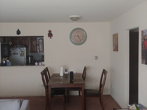 4th image of 300 S Maple Ave #C