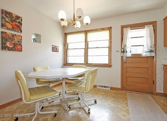 5th image of 7014 N Ottawa Ave