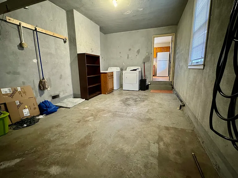 479 Stratford Dr — Photo 17