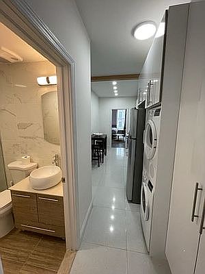 4th image of 539 Manhattan Ave Floor 2