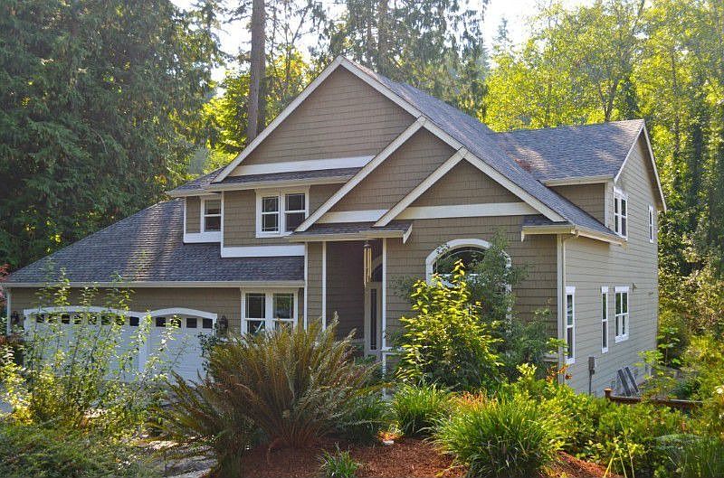 Beautiful Traditional Home built in 2005 in a very private section of Fletcher Bay. There's a 3 Acre Green Belt behind the home that is shared with only four homes on that street. This wonderful home offers some of the best of Bainbridge Island living.