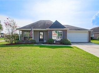 5162 Salinger Dr, Darrow, LA 70725