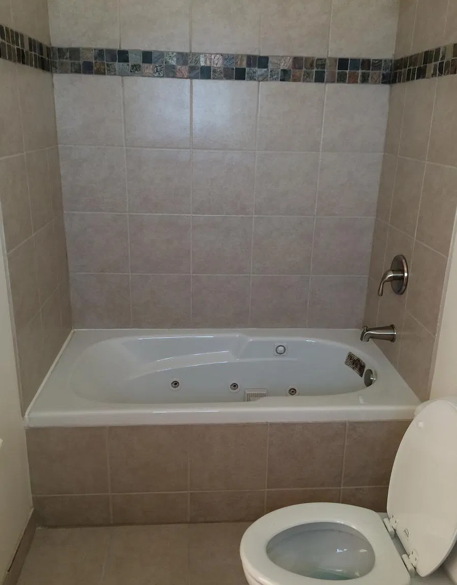 3 bed, 1500 sqft, $2,150 — Photo 3